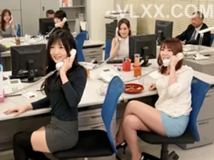 Nhiều P phụ nữ trưởng thành